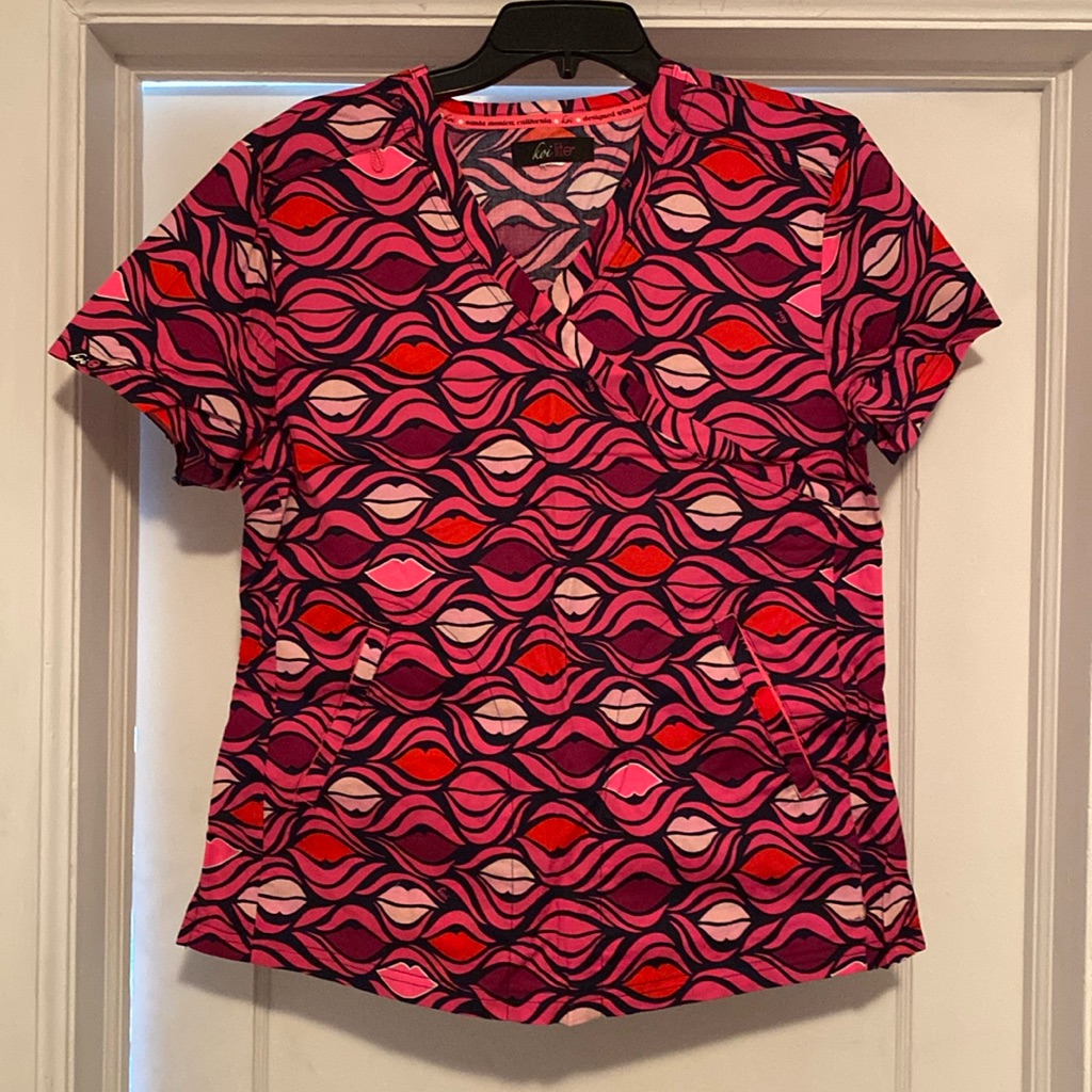 Koi Lite Cotton Stretch Logo Scrub Top Neverused
